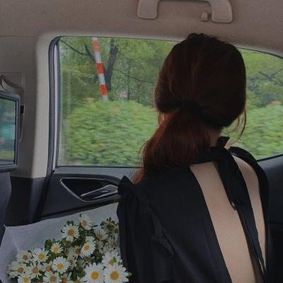 漂浮于太空的教室